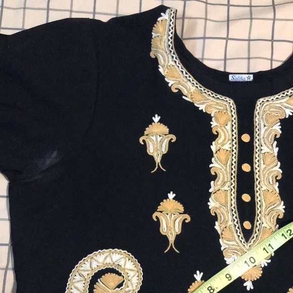 2 Piece Pakistani Shalwar Kameez Black with Yellow/Cream Kashmiri Embroidery - Picture 10 of 11